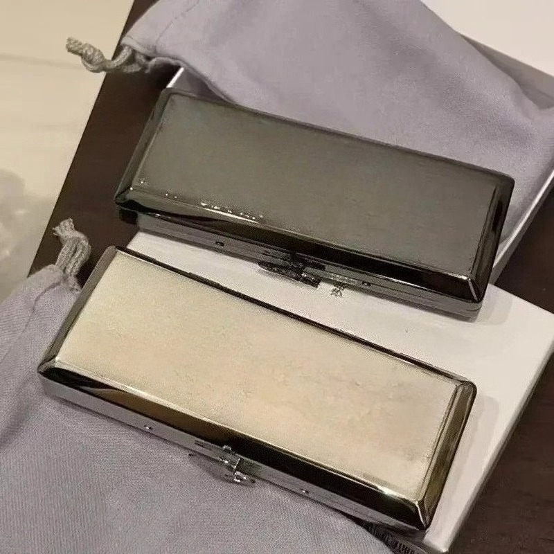 Men Accessories Gadgets - กล่องบุหรี่โลหะผสมแบบพกพา ดีไซน์หรูหรา คุณภาพสูง ออกแบบได้ตามต้องการ ของขวัญระดับไฮเอนด์สำหรับผู้ชายและผู้หญิง อุปกรณ์สำหรับสูบบุหรี่