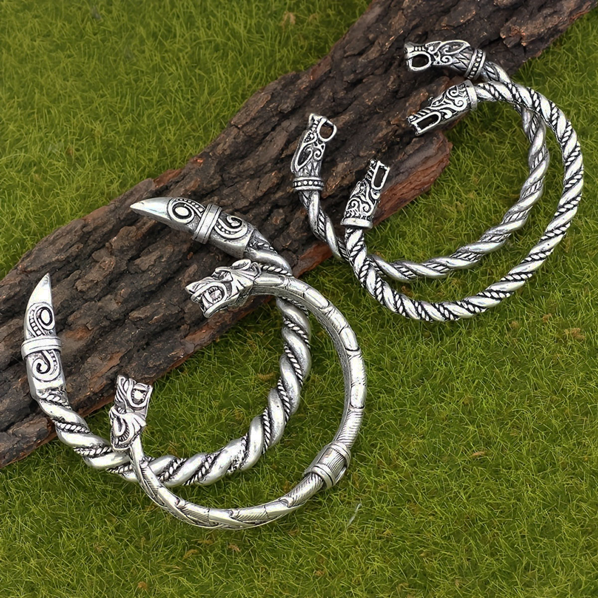 Men Accessories Ring And Bracelet - ชุดกำไลข้อมือ 4 ชิ้น สไตล์นอร์ดิก ไวกิ้ง ย้อนยุค