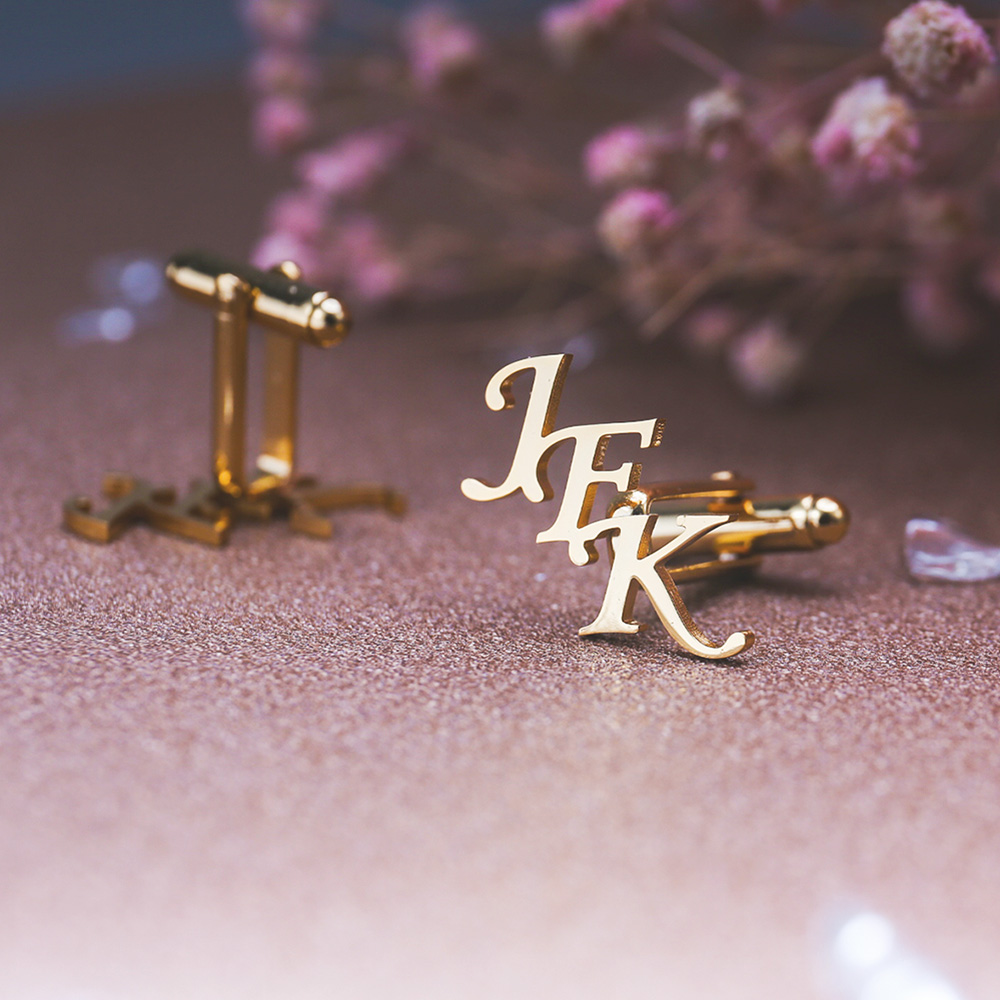 กระดุมข้อมือจดหมายแรกที่กําหนด - Cufflink Box Set บทวิจารณ์และราคา
